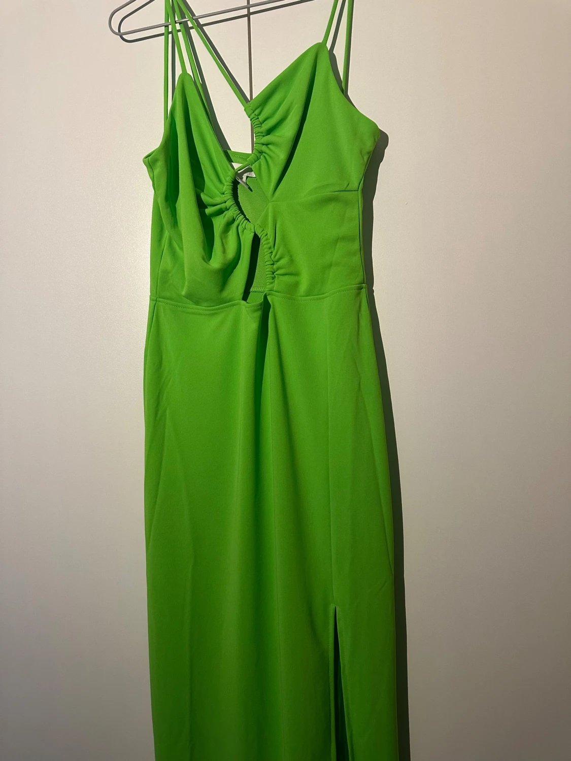 H&M grön klänning, storlek XS - 1