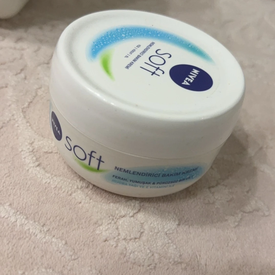 NIVEA Soft ansiktskräm 300 ml - 1