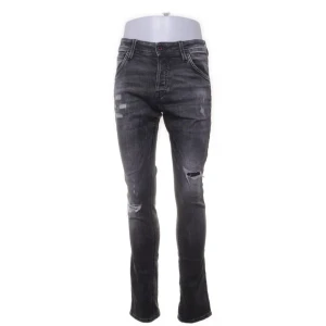 Jack & Jones - Jack & Jones | Strl:28/32 | Skick:Bra | Ny pris: 699kr | Mitt pris:249kr | Hör av er vid funderingar 🍀