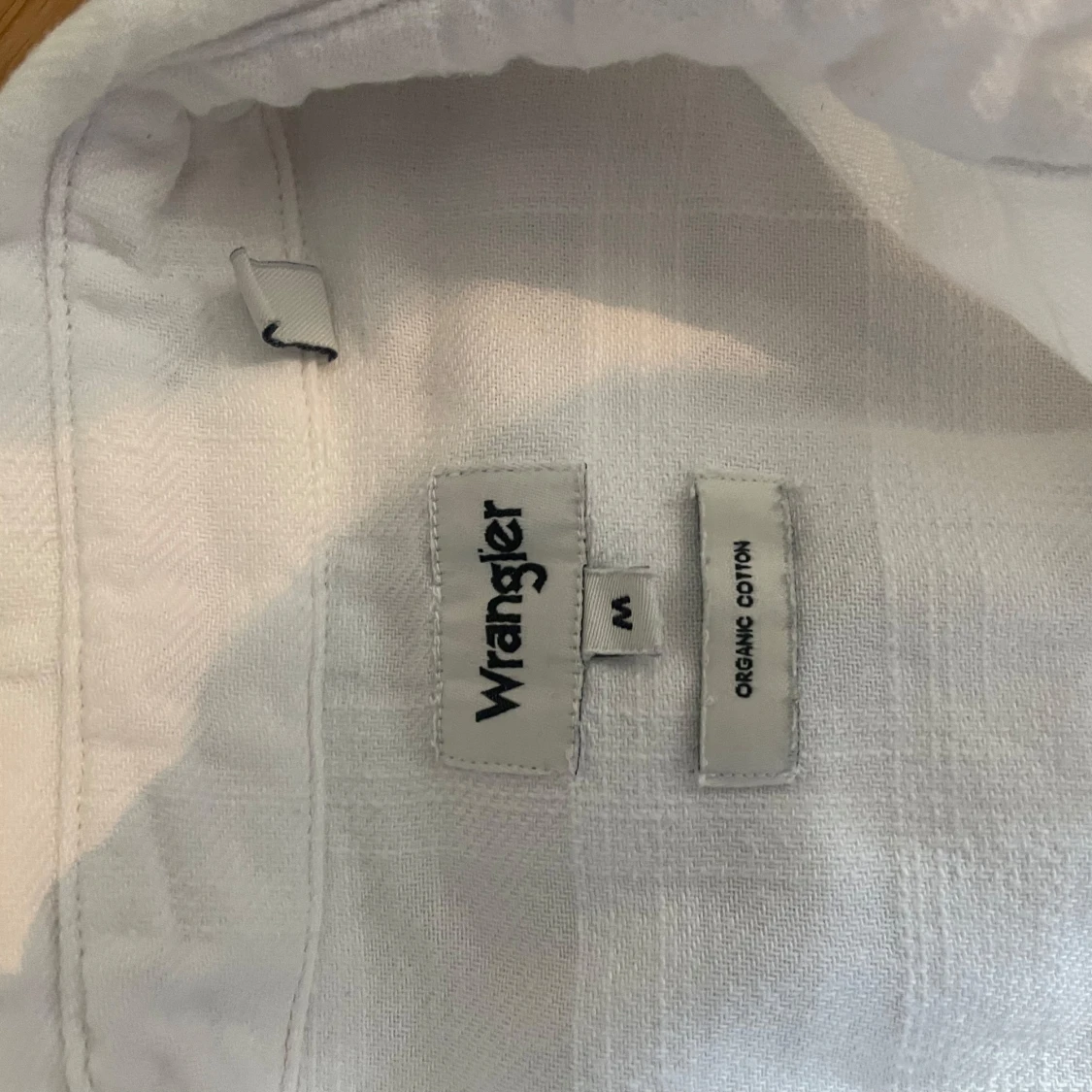 Vit skjorta i linne från Wrangler - 2