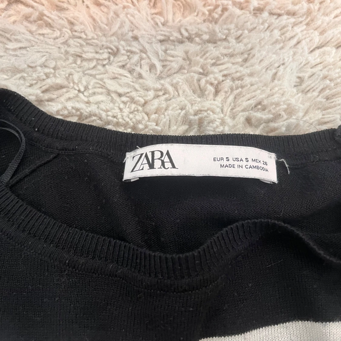 Randig svartvit tröja från Zara - 1