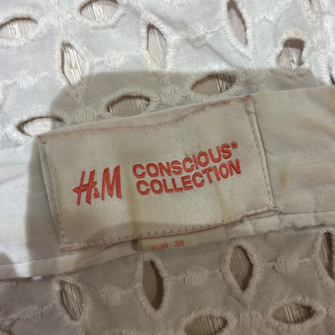 Vit och beige broderad linnetopp H&M - 3