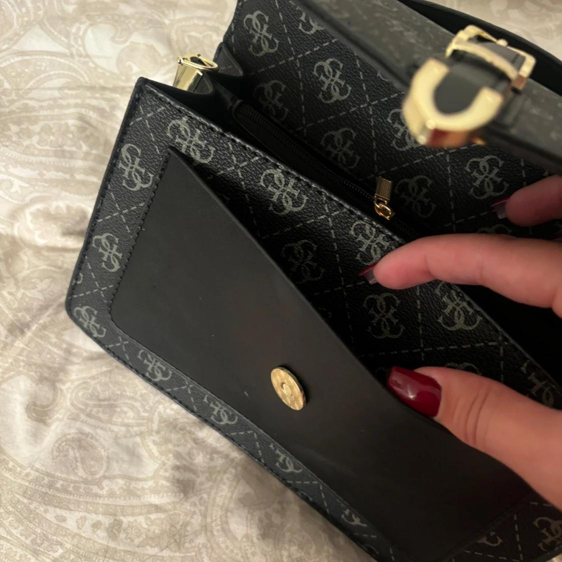 Svart handväska  - 2