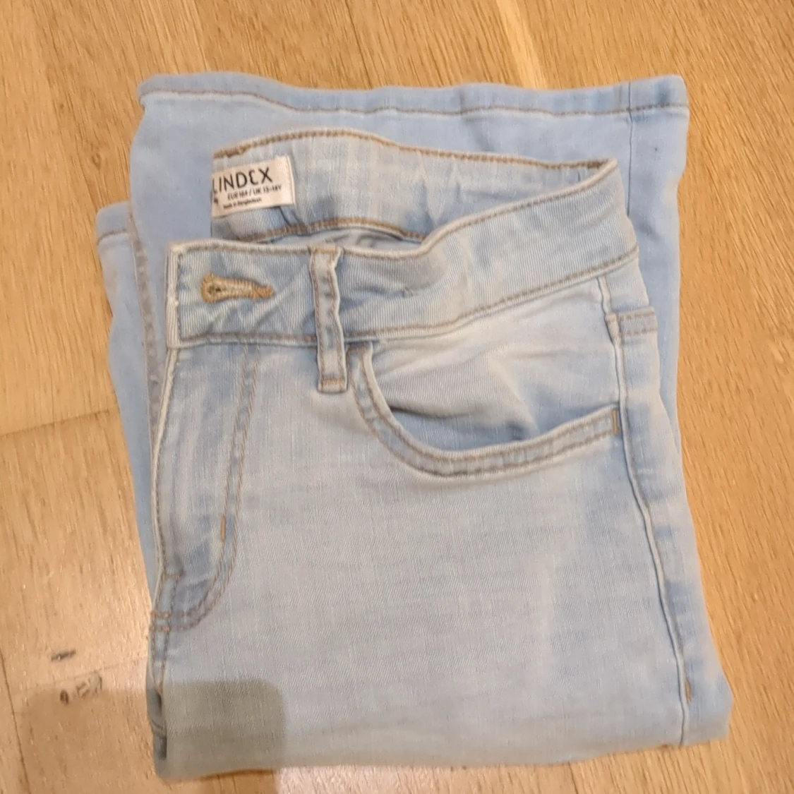 Ljusblå bootcut jeans från Lindex - 3