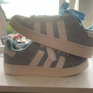 Adidas campus blå - Adidas campus knappt använda