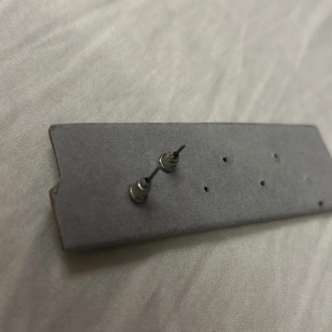 Silvriga fyrkantiga örhängen - 1