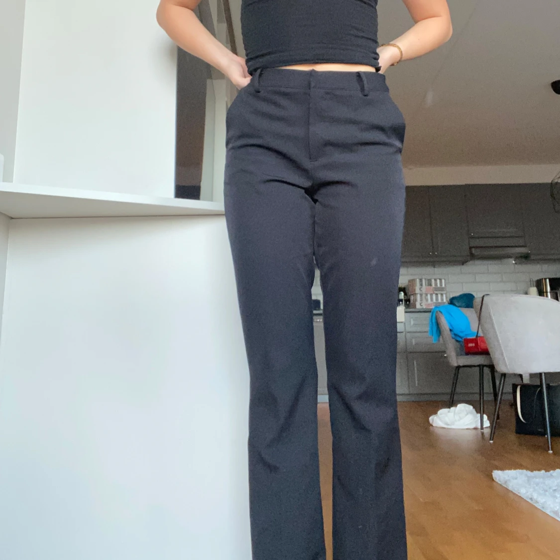 Svarta kostymbyxor med bootcut