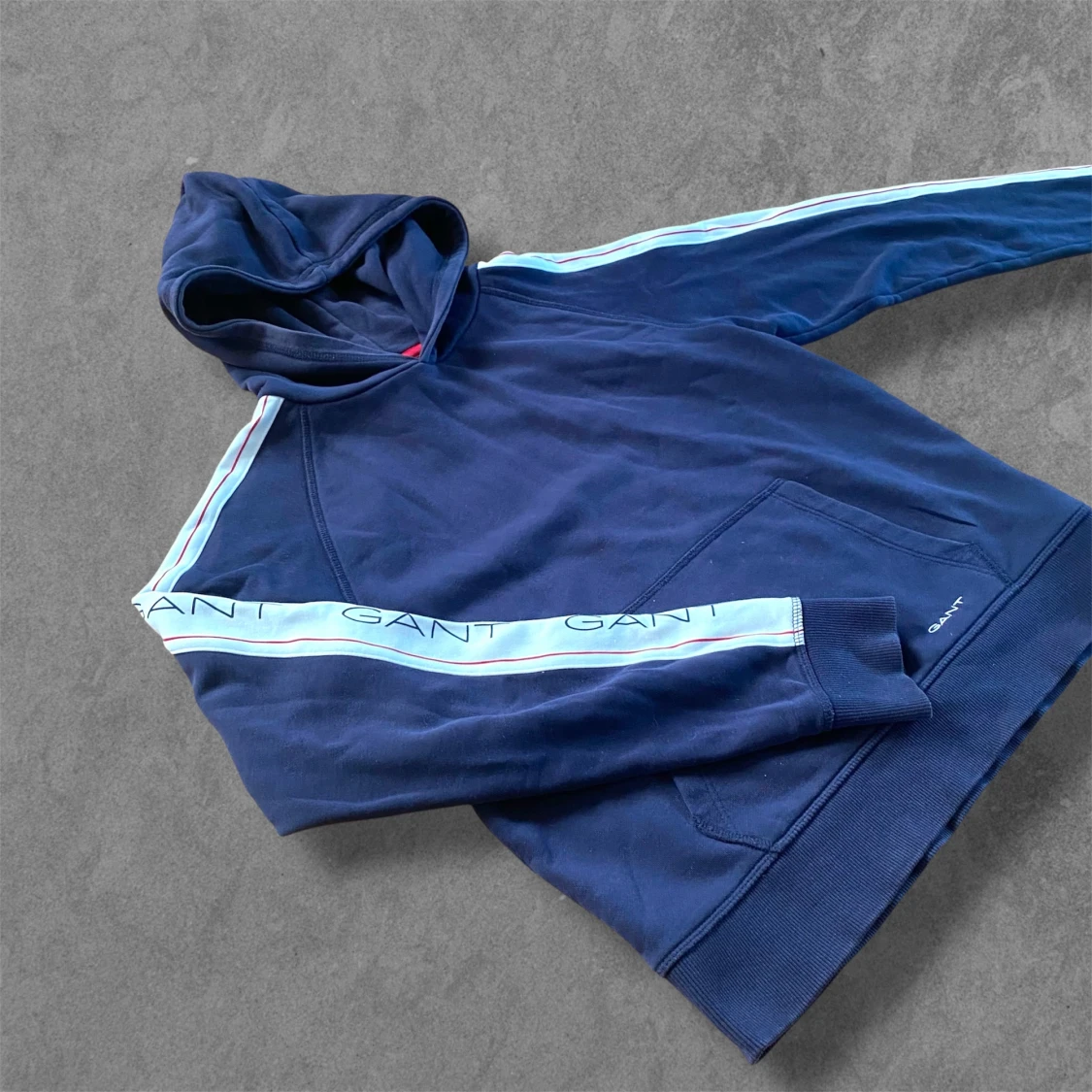 Marinblå Gant Hoodie, Small, Streetwear - 2