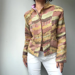 Broderad Jacka - •Vintage sequin embroidered yellow,  green & pink patterned suit jacket  • SIZE - Fits XS-S • BRAND - Draper’s & Damon’s, petites • MATERIAL - Rayon & Polyester