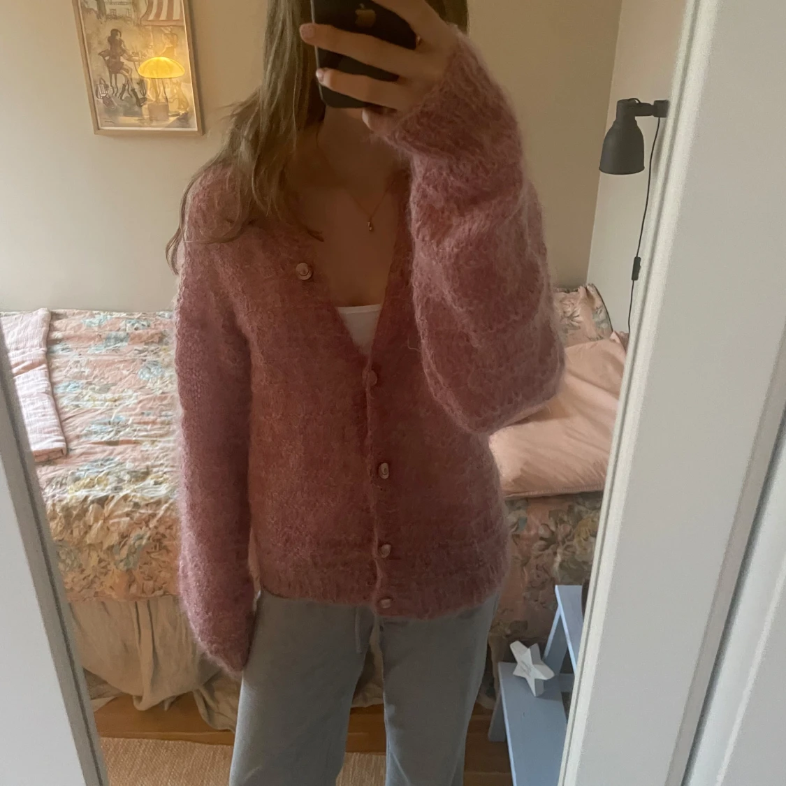 Egenstickad rosa kofta med knappar - 1