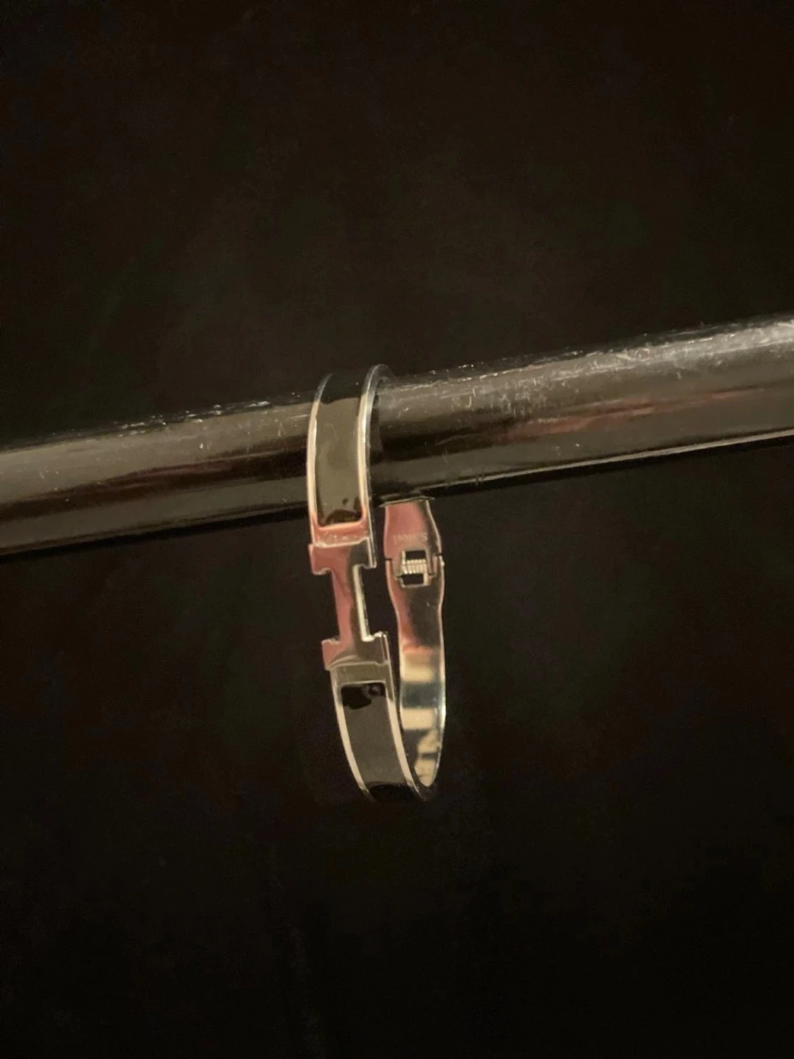 Silverfärgat H-armband - 1