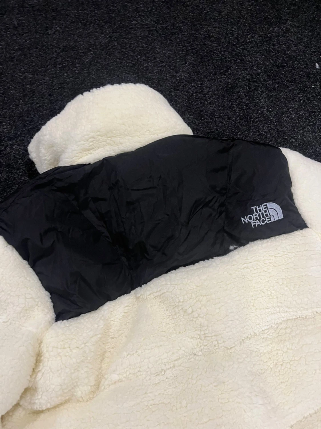 Vit teddyjacka från The North Face - 4