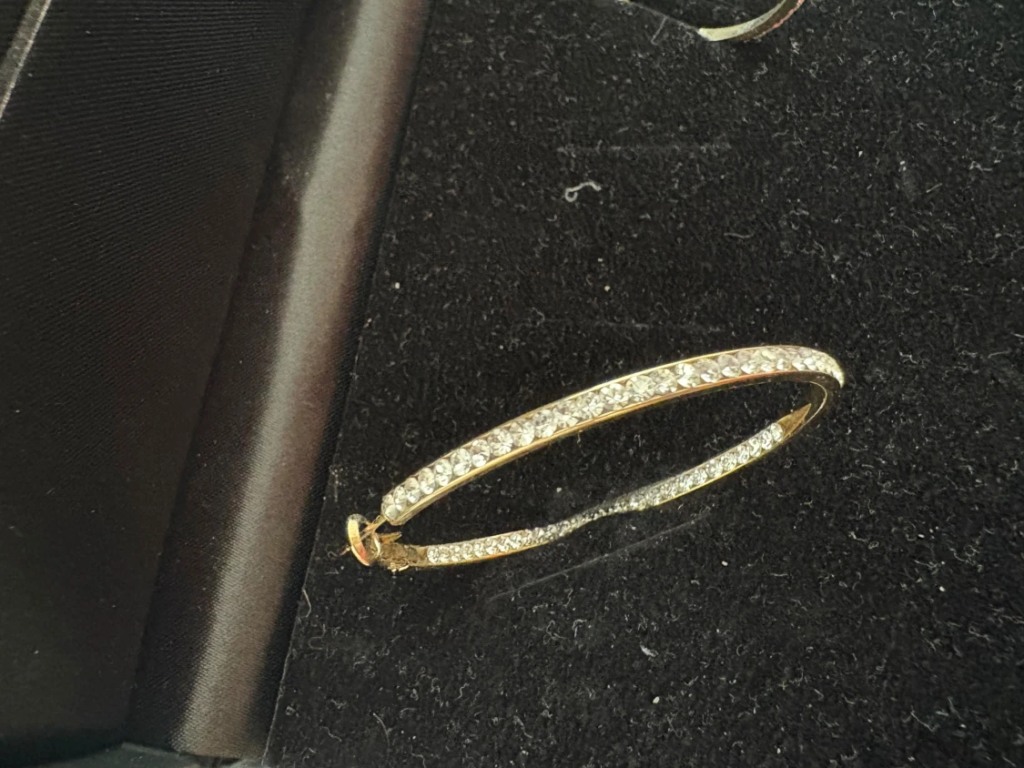 Glittriga stora guldfärgade hoops - 2