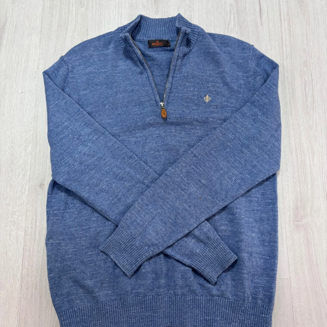 Blå stickad tröja från Morris XL