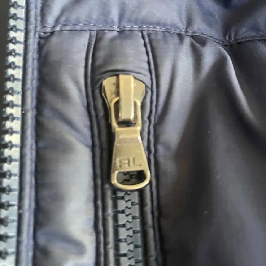 Mörkblå pufferjacka från Polo Ralph Lauren - 2