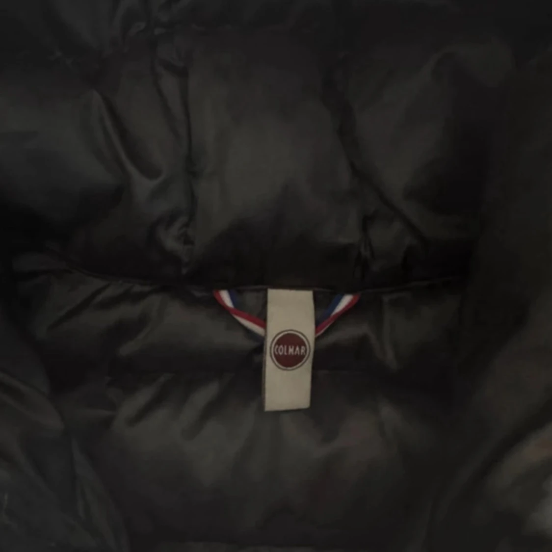 Vinröd pufferjacka från Colmar - 1
