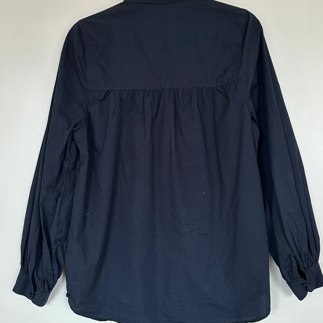 Mörkblå skjorta från Indiska XS - 1