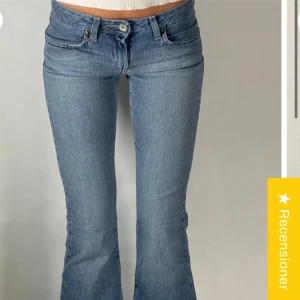 Dallas Jeans bootcut blå W31 L34 - Jätte fina lågmidjade jeans. Fick hem dem idag så dem är helt nya, säljs pågrund av att de va för stora för mig.