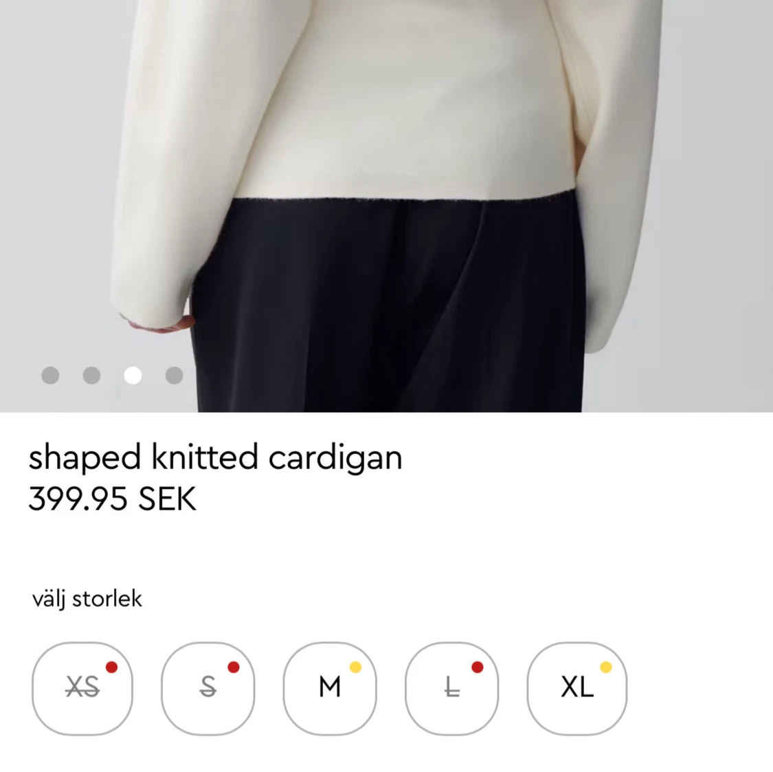 Krämvit kofta med pärlknappar - 3