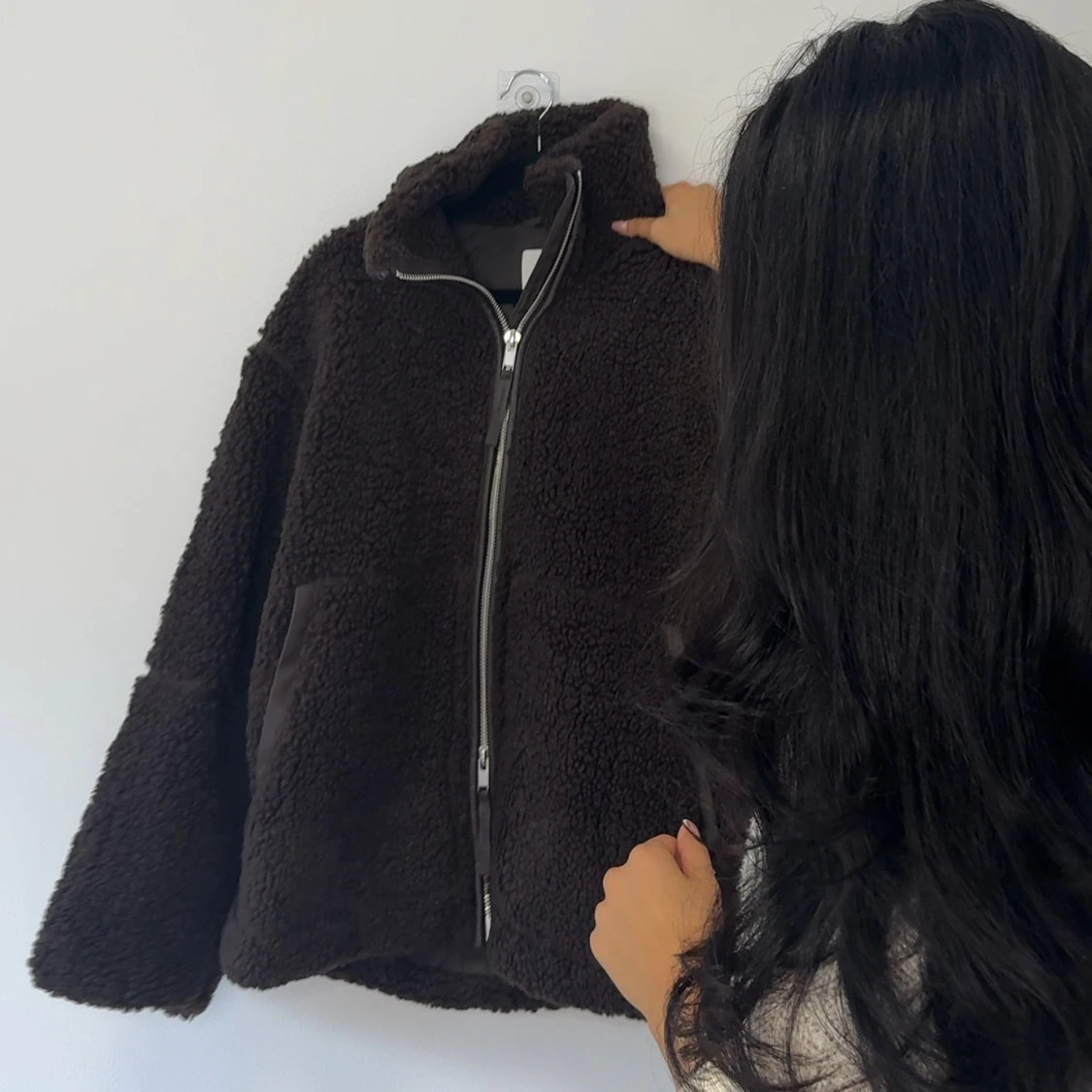 Mörkbrun teddyjacka H&M - 1