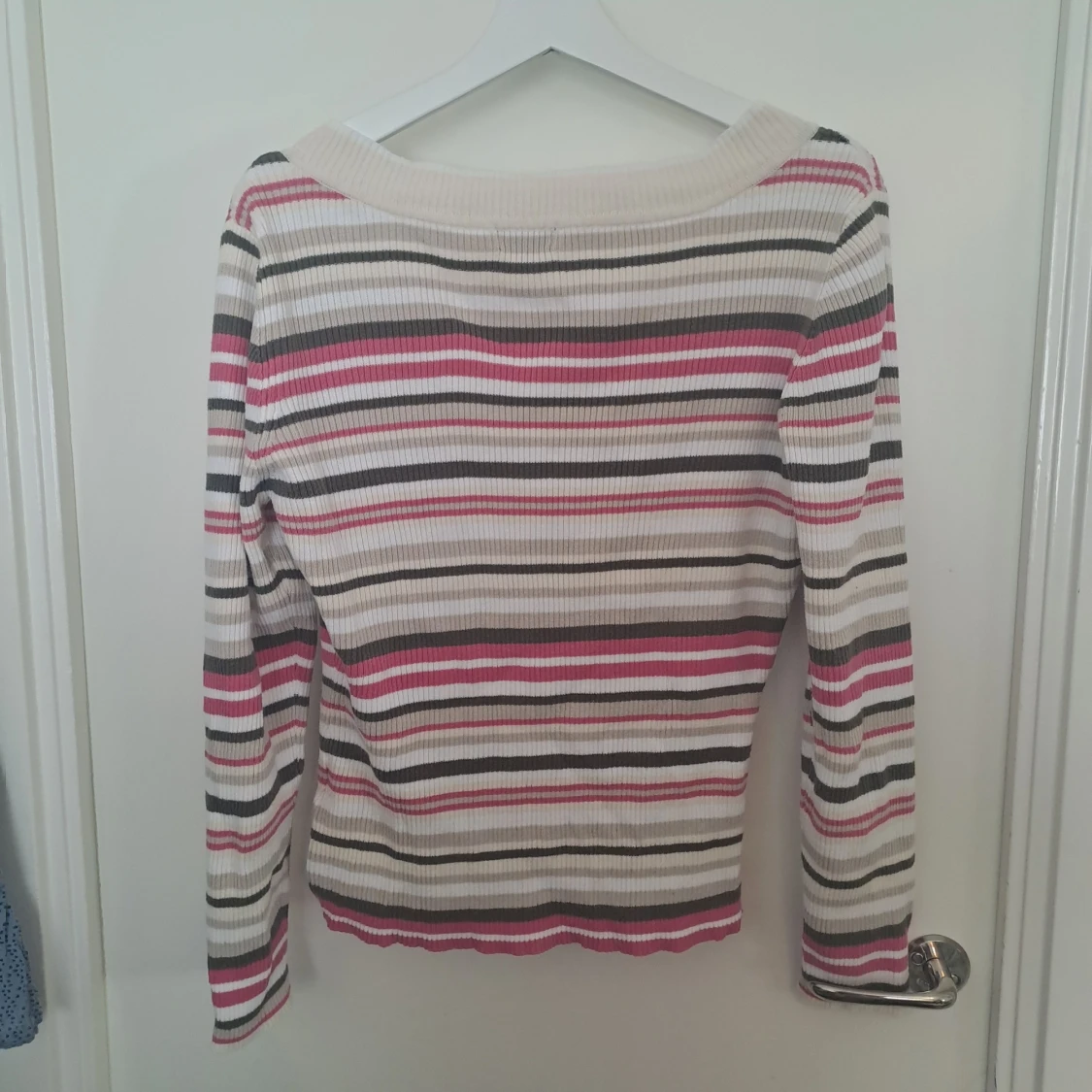 Randig ribbad tröja - 1