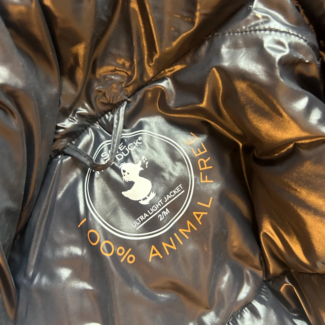 Svart pufferjacka från Save The Duck - 2
