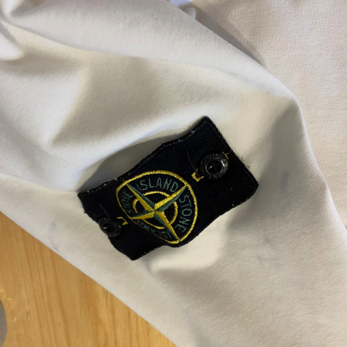 Vit hoodie från Stone Island (L) - 1