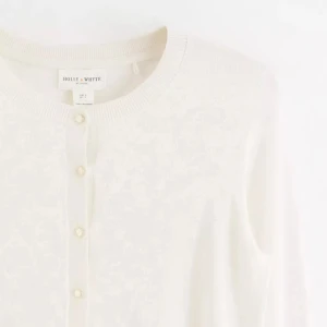 Vit kofta från Holly & Whyte - Söt vit kofta från Lindex! Knappast använd men superfin!💕💕