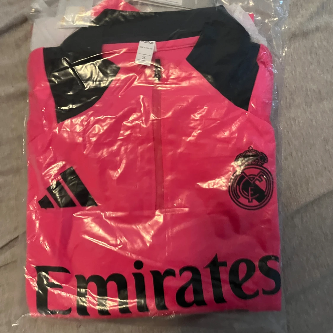 Real Madrid rosa träningshoodie Adidas - 3