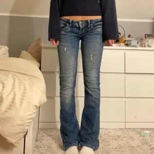 Ltb valerie jeans - Jeans från ltb i storlek 26/32💗inga defekter då jag inte använt dem så mycket. Bara att skriva för fler bilder eller vid frågor💗