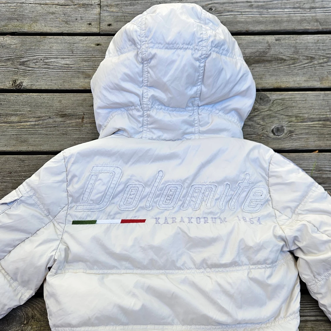 Vit dolmite jacka - 2