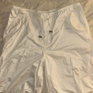 Cargo Pants H&M size XS - Size XS , baggy fit - can fit S and M as well. Never Used