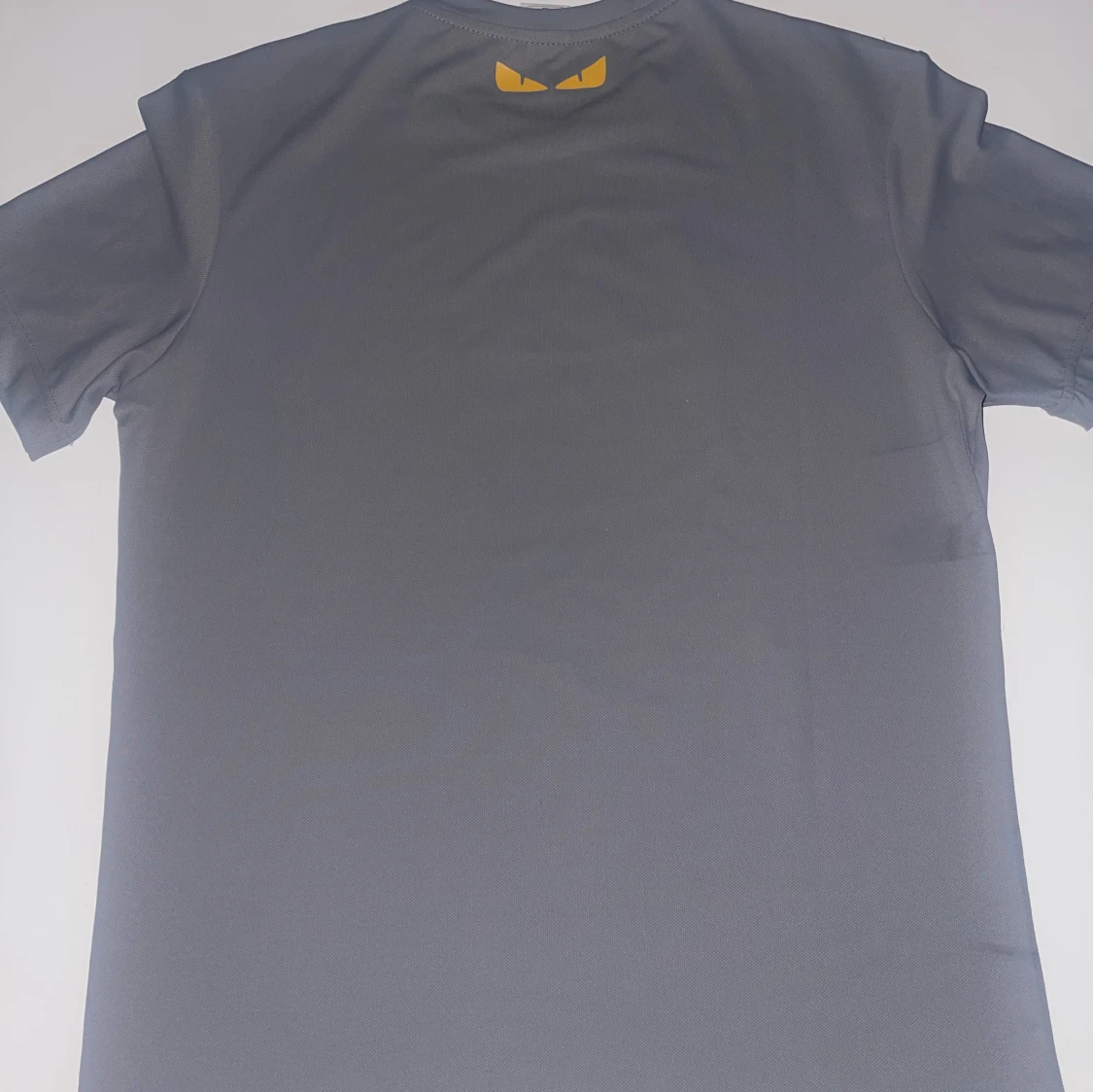 Grå Fendi t-shirt med tryck - 1