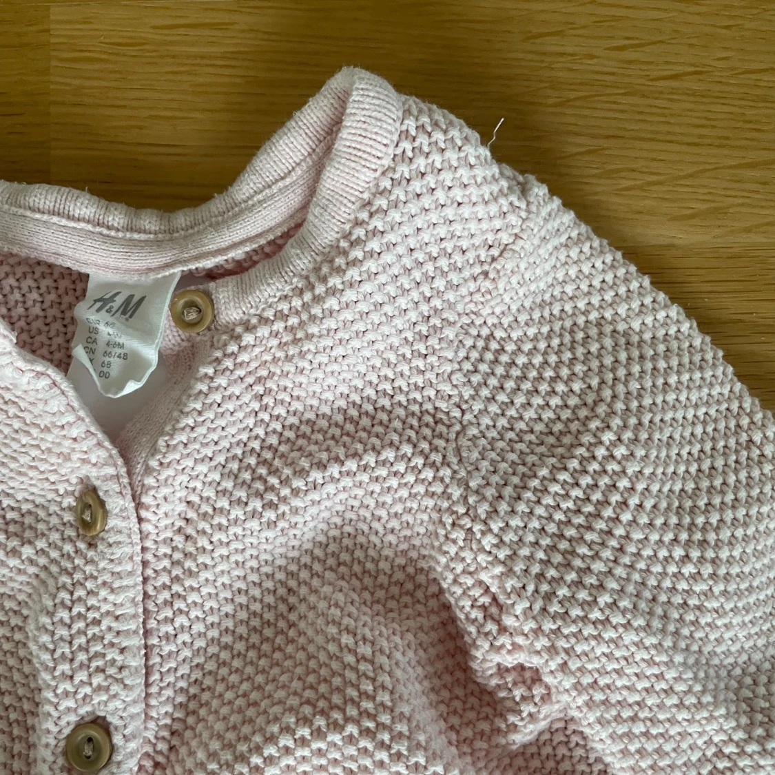 Ljusrosa stickad kofta från H&M - 4