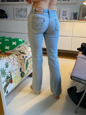 Vintage levis W27L32 - Vintage levis lowwaist storlek W27L32