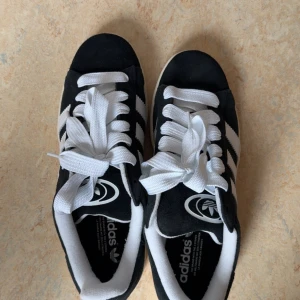 Adidas campus 00  - Använda 1 gång, kartong finns 