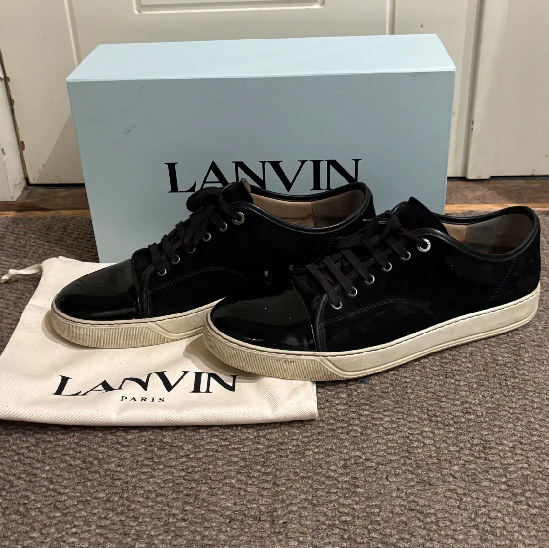  Lanvin sneakers i mocka och lack