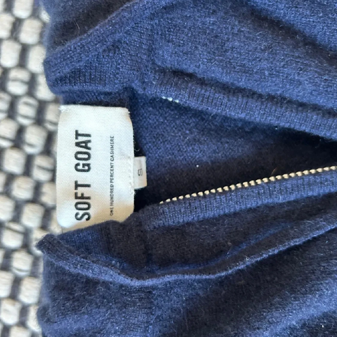 Soft goat hoodie - 2