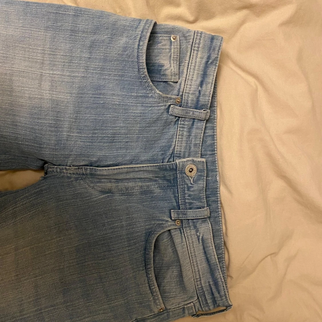 Ljusblå lågmidjade bootcut jeans - 2