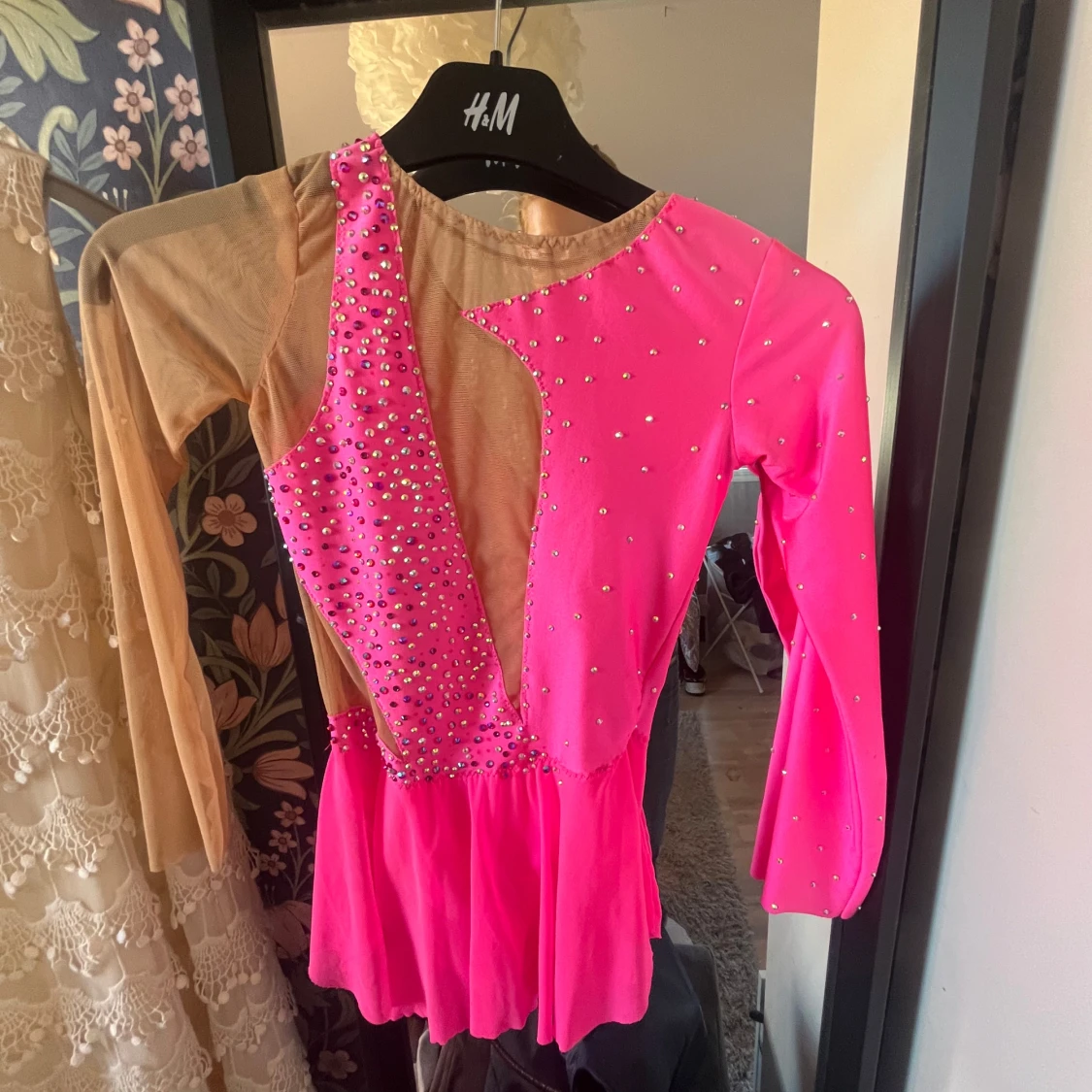 Glittrig rosa konståkningsklänning💕🩷🤩