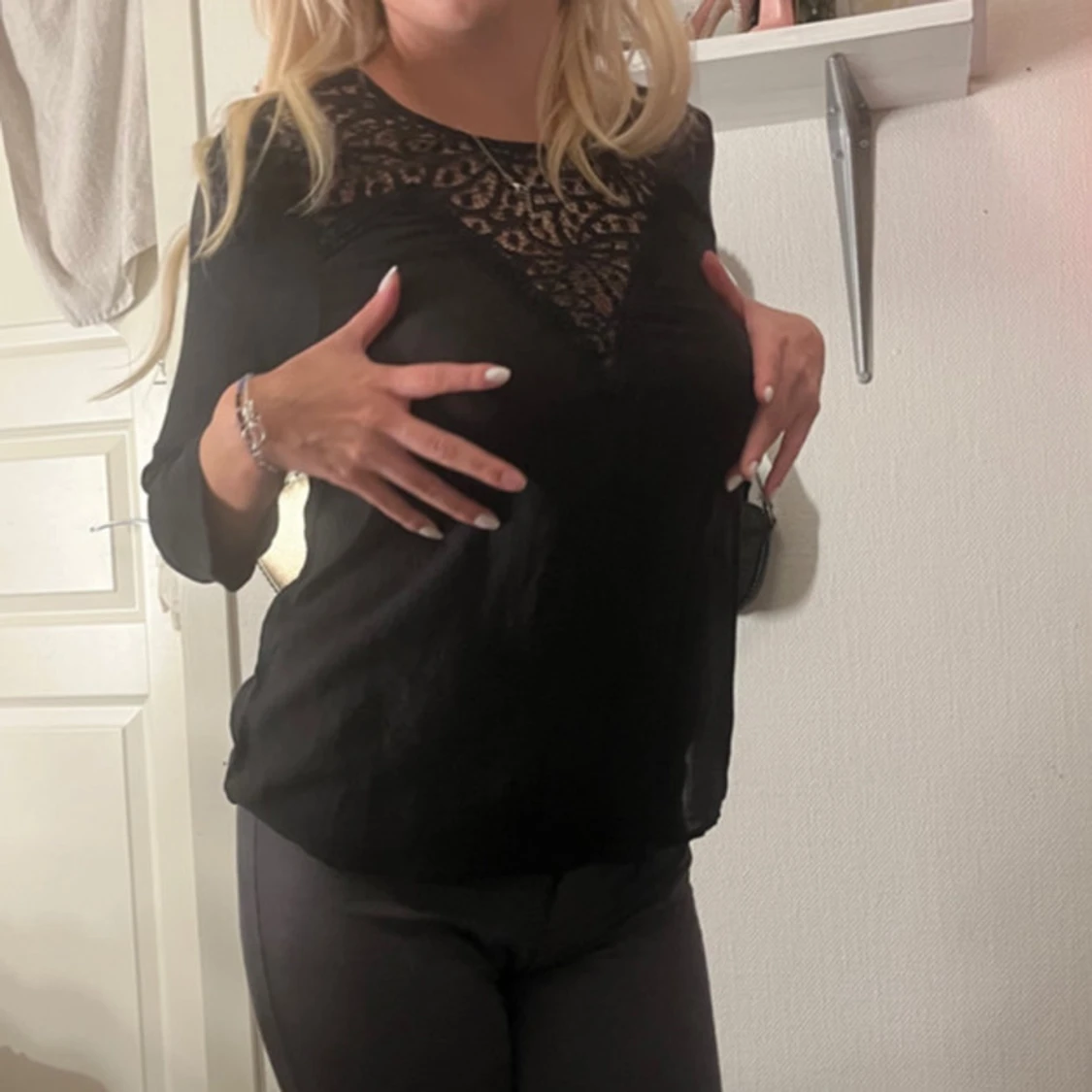 Svart spetsblus  - 1