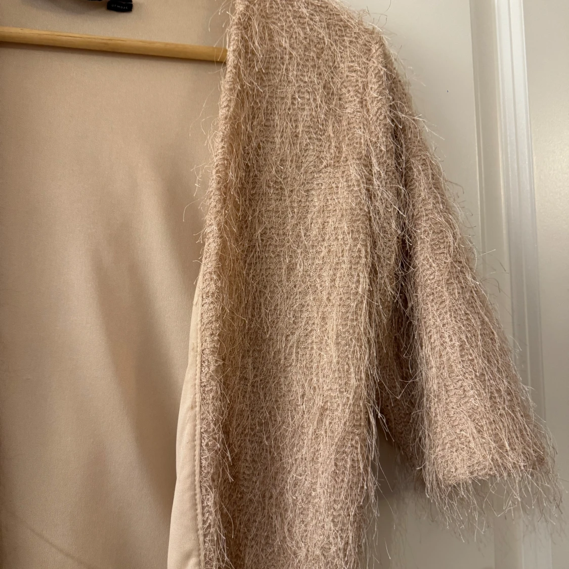  fluffig kofta från Dorothy Perkins - 2