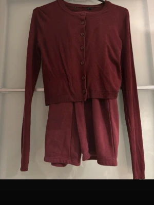Matchande set  - Mörkrött  set 🤎 • Instagram: Ginise  #set