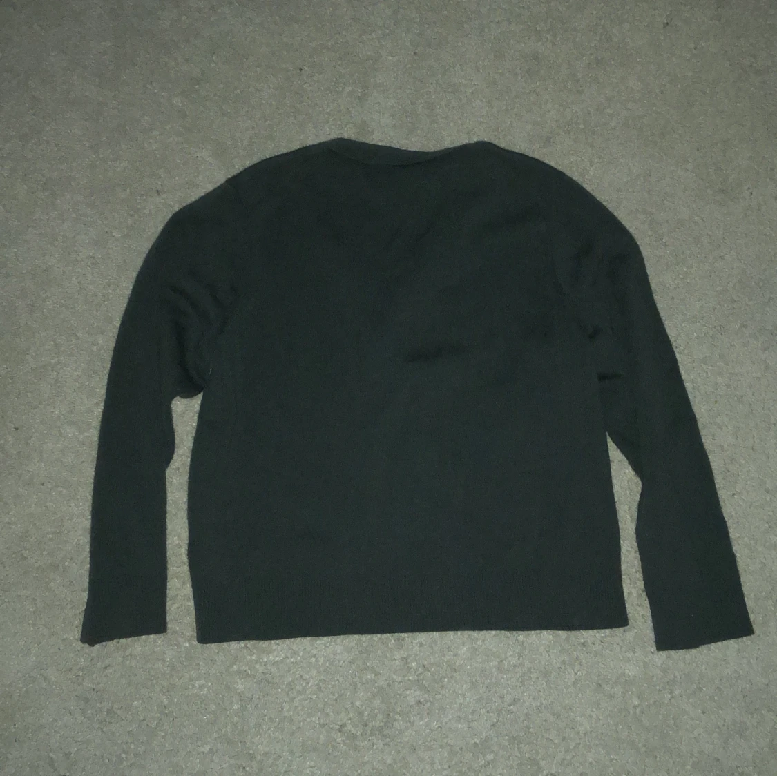 Svart kofta från COS med knappar - 1