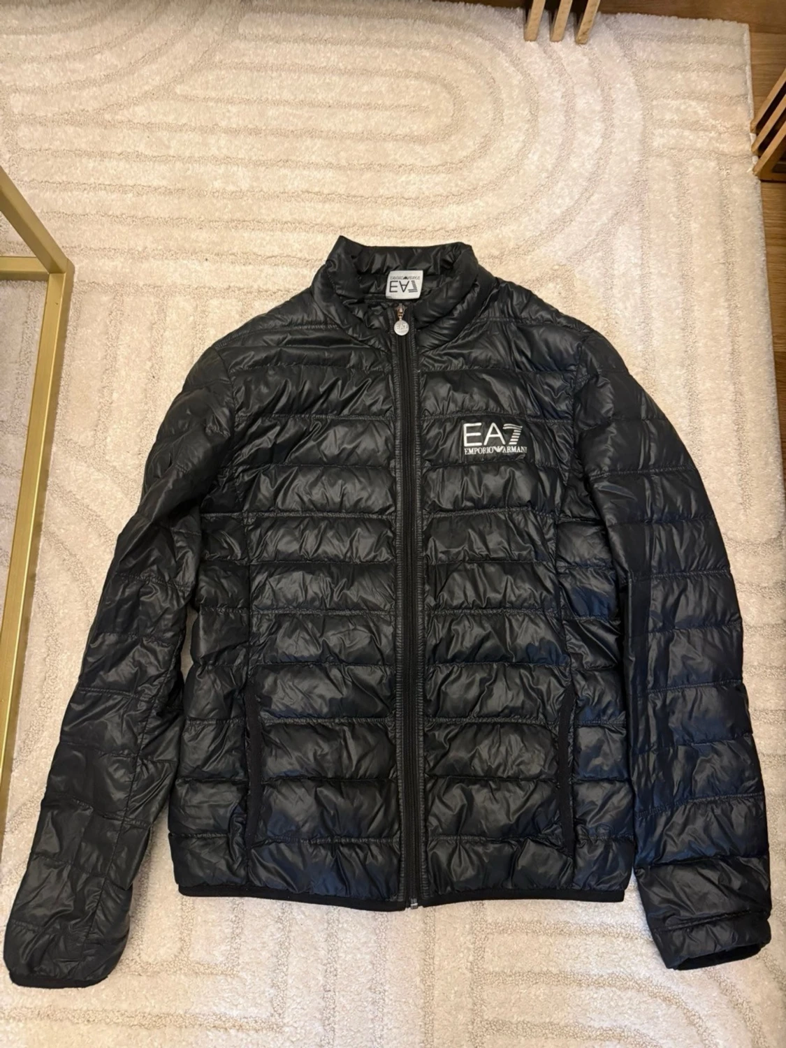 Svart pufferjacka från EA7 Emporio Armani