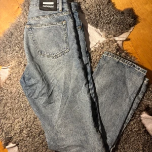 Dr Denim jeans  - Dr Denim jeans | Skick: 10/10 | Tillbehör: Endast jeans | Nypris: 499 SEK | Strolek: 31:34 | Pris kan diskuteras, vid fler bilder eller frågor hör av er. 🍂🍁