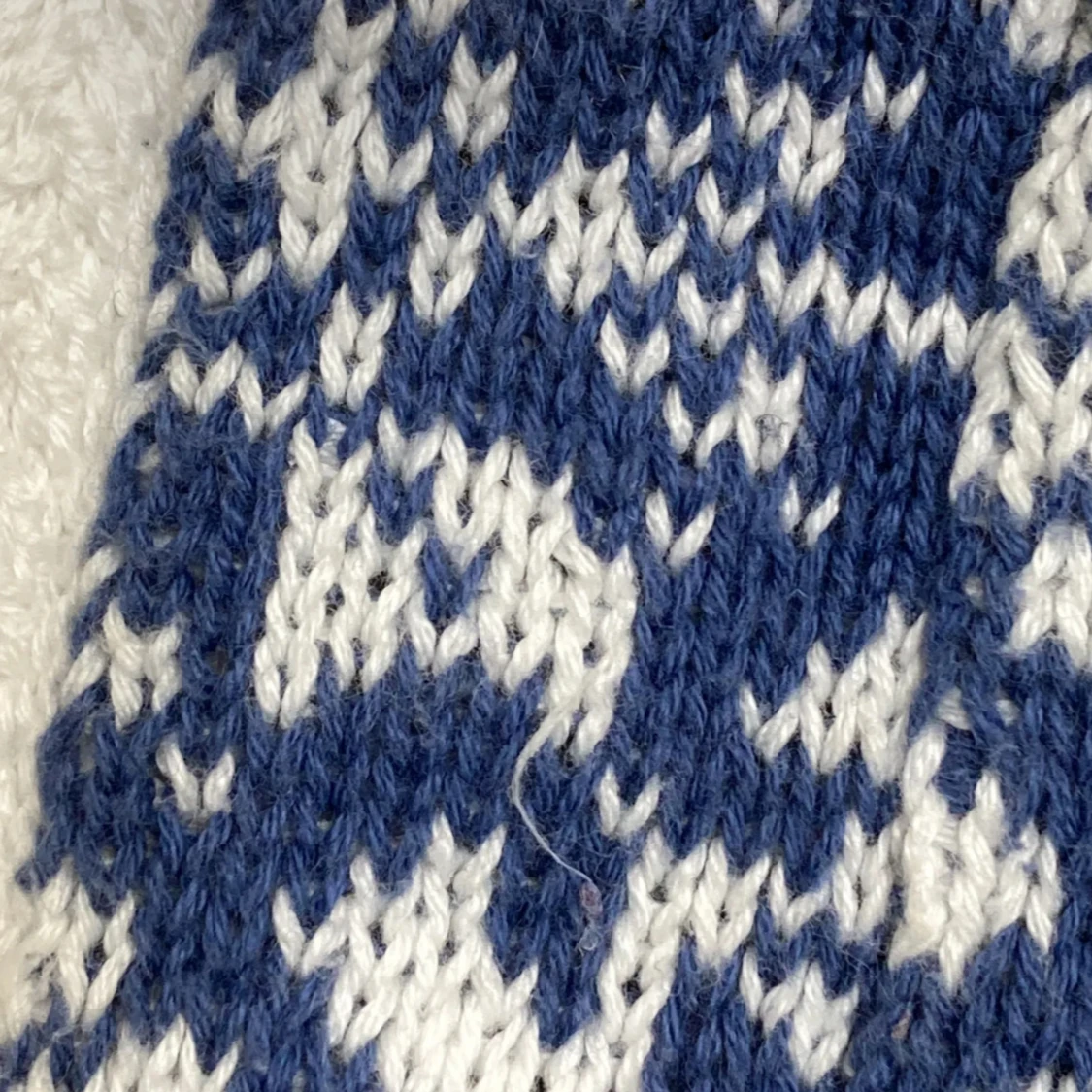 Blåvit stickad kofta från RoseBud - 3