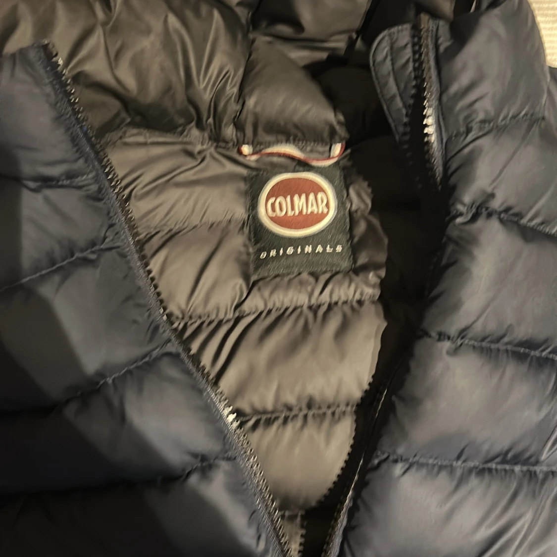 Mörkblå Colmar pufferjacka med huva - 3