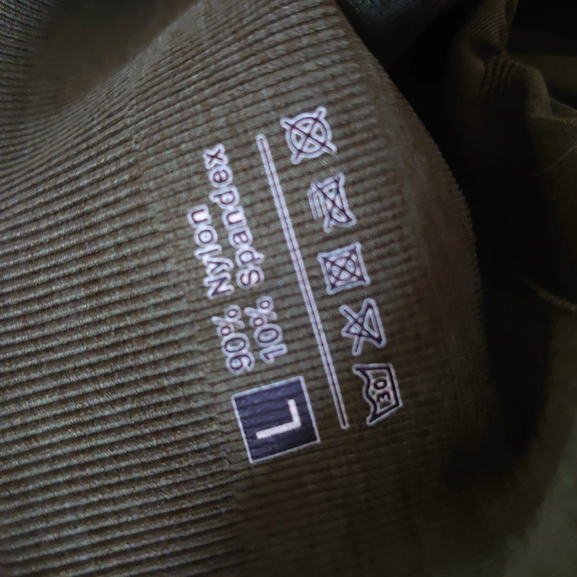 Mörkgröna leggings från Astani, stl L med topp i stl S - 3