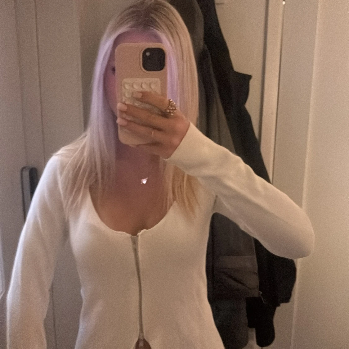 Vit långärmad topp med dragkedja - 1